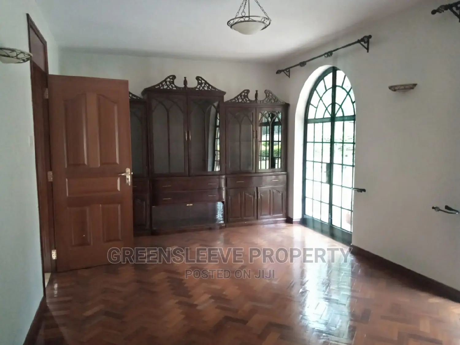 4bdrm Villa in Karen for Rent