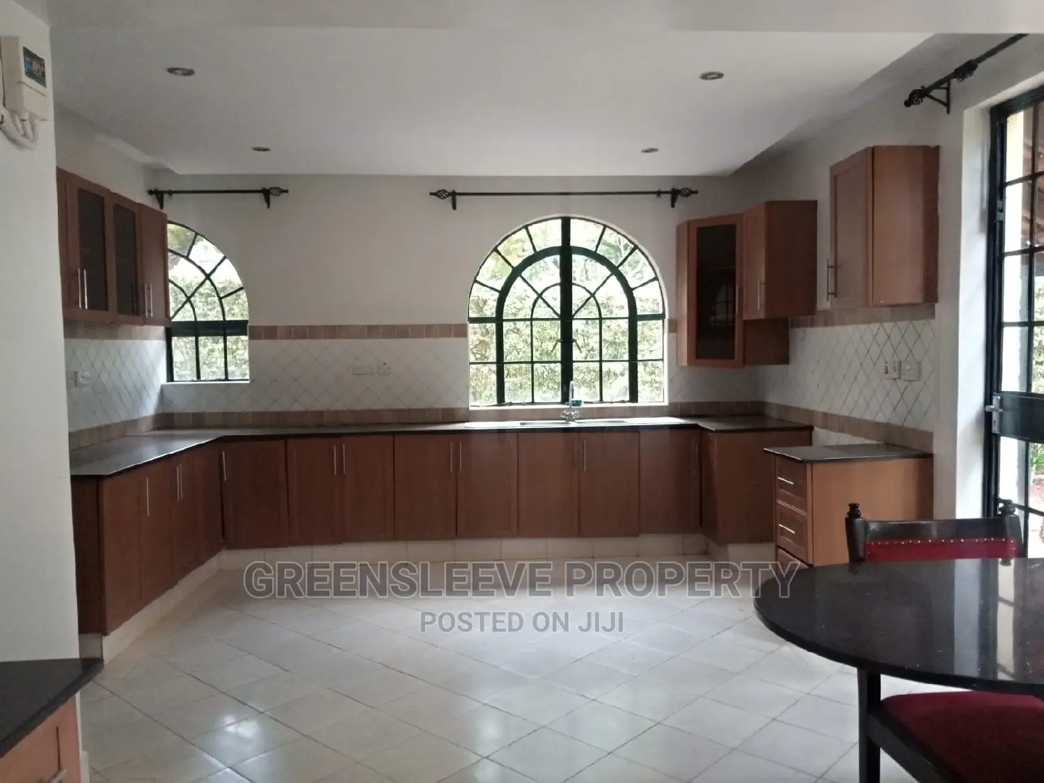 4bdrm Villa in Karen for Rent