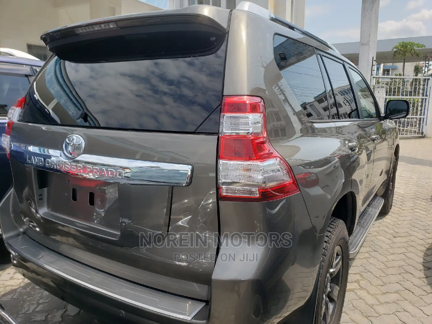 Toyota Land Cruiser Prado 2015 Gray