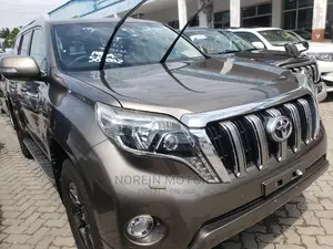 Toyota Land Cruiser Prado 2015 Gray