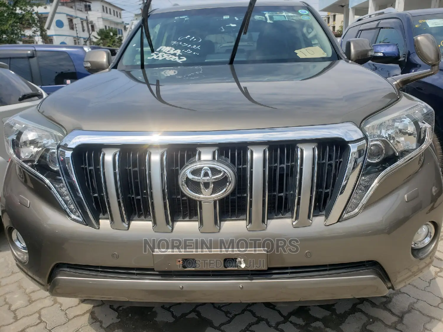 Toyota Land Cruiser Prado 2015 Gray