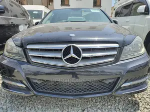 Mercedes-Benz C200 2014 Gray