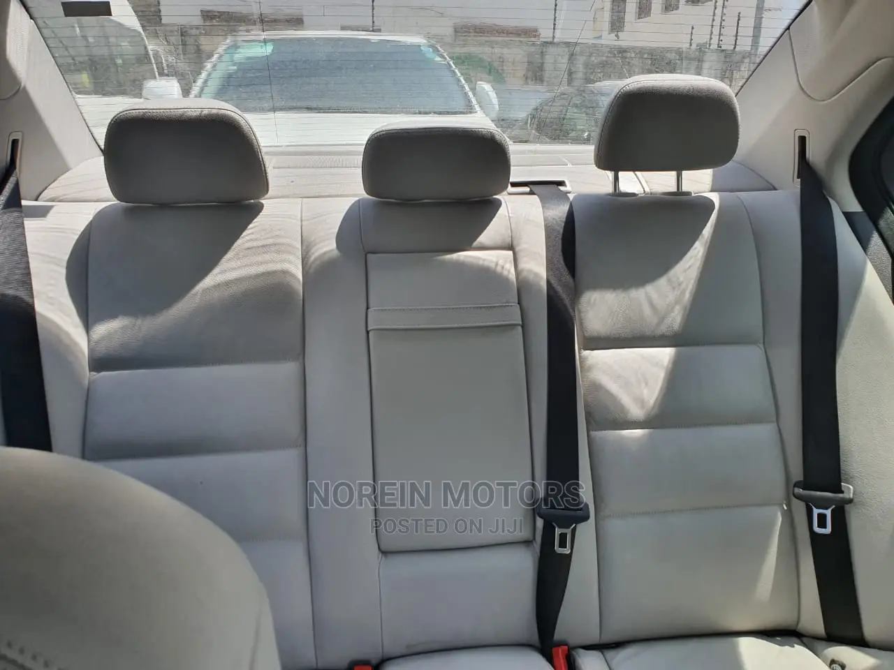 Mercedes-Benz C200 2014 Gray