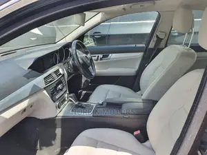 Mercedes-Benz C200 2014 Gray