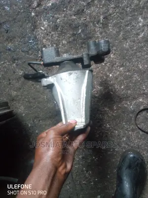 Honda , Engine Mounting