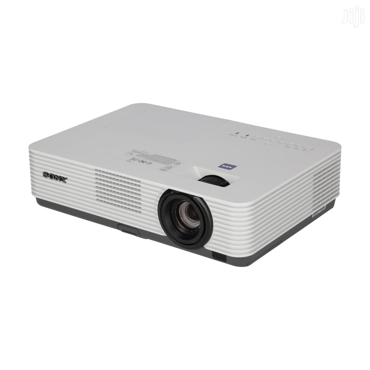Sony VPL-DX221 LCD Projector