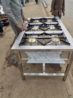 Gas Cooker 6 Burners