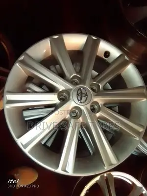 Hurrier Original Silver Rims 17 Inch Set