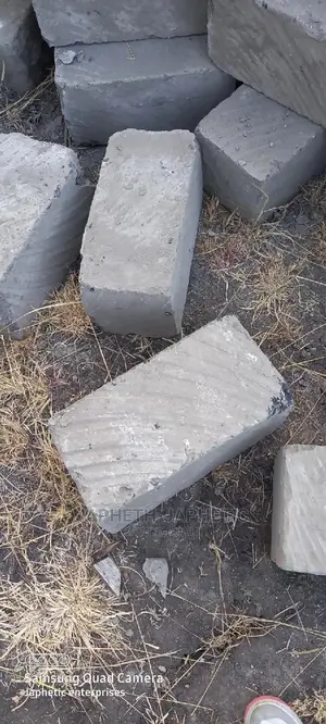First Grade~Machine Cut Stones 9'