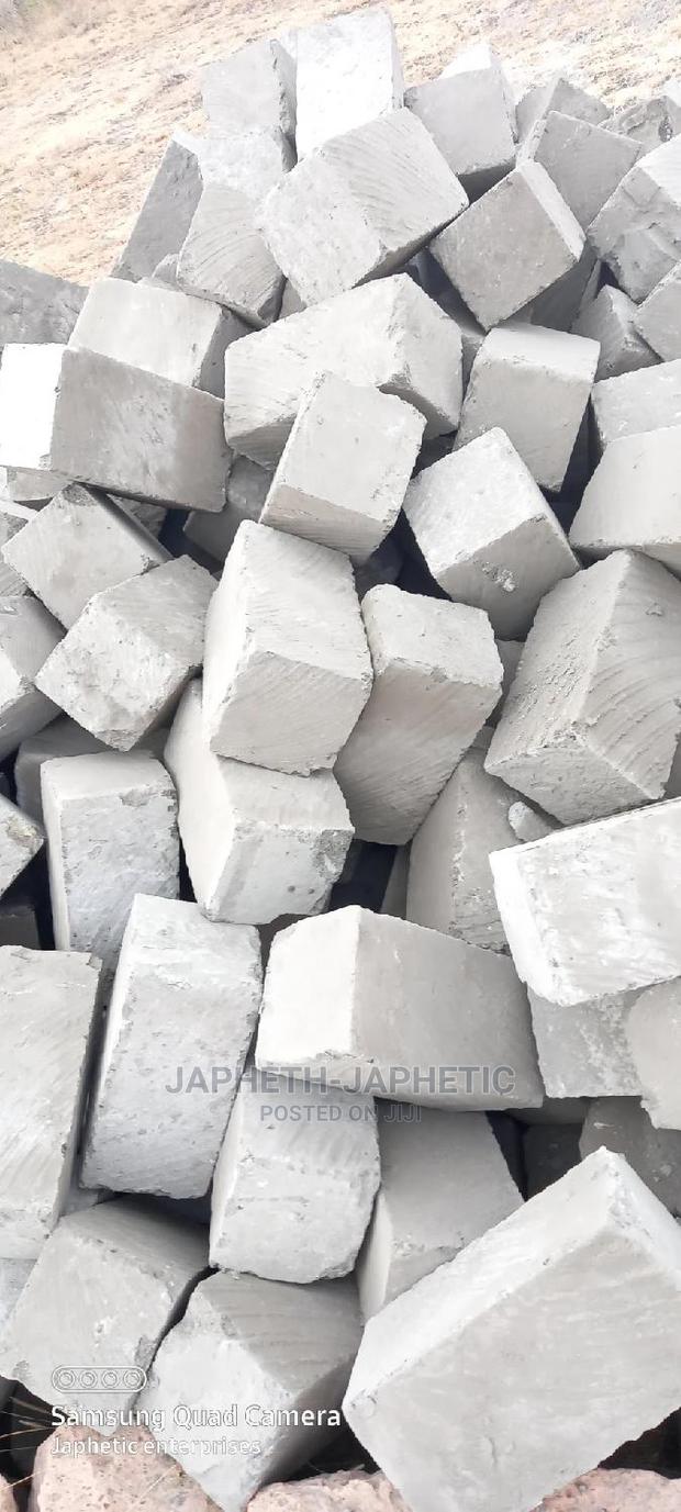 Quality Quality Machine Cut Stones - thumbnail 4