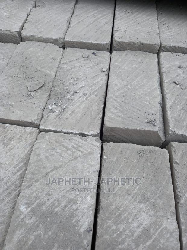 Quality Quality Machine Cut Stones - thumbnail 3