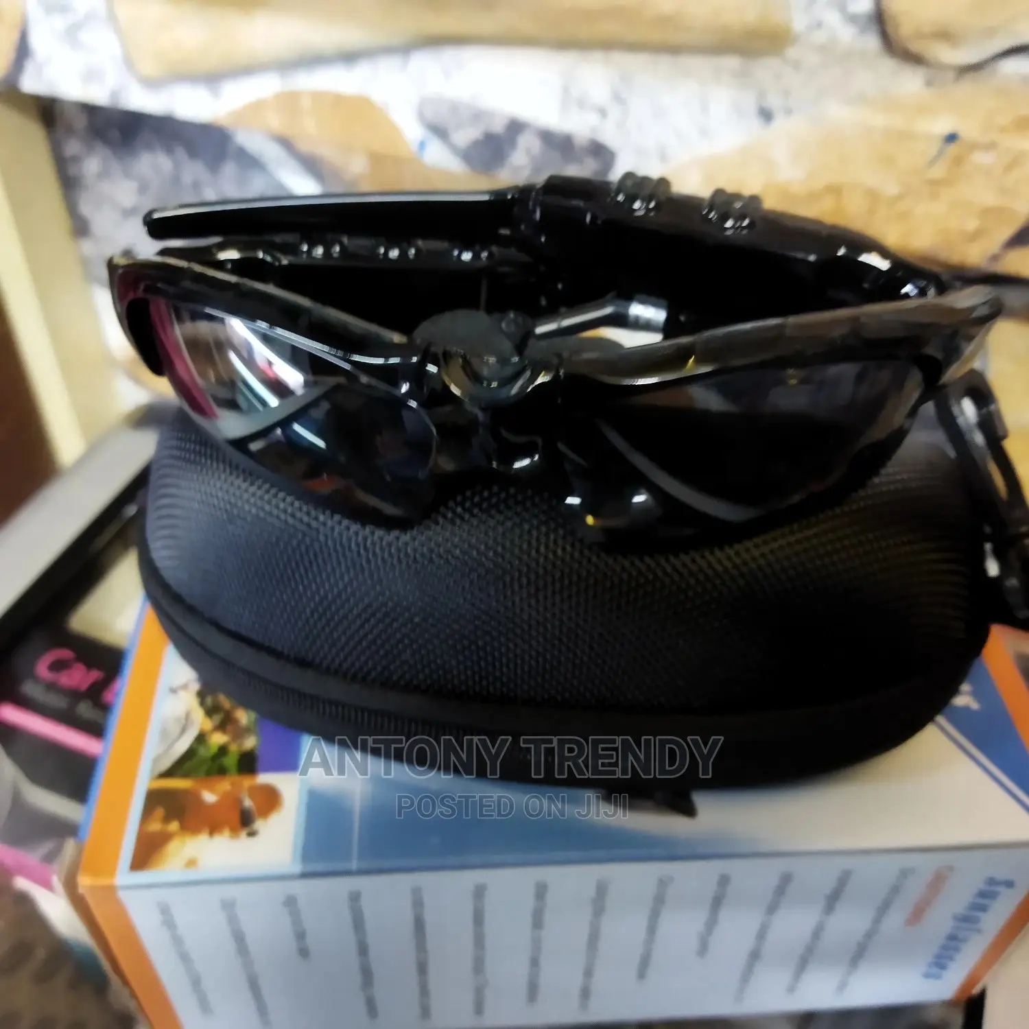 Bluetooth Sunglasses for Music and Hands Free Calls