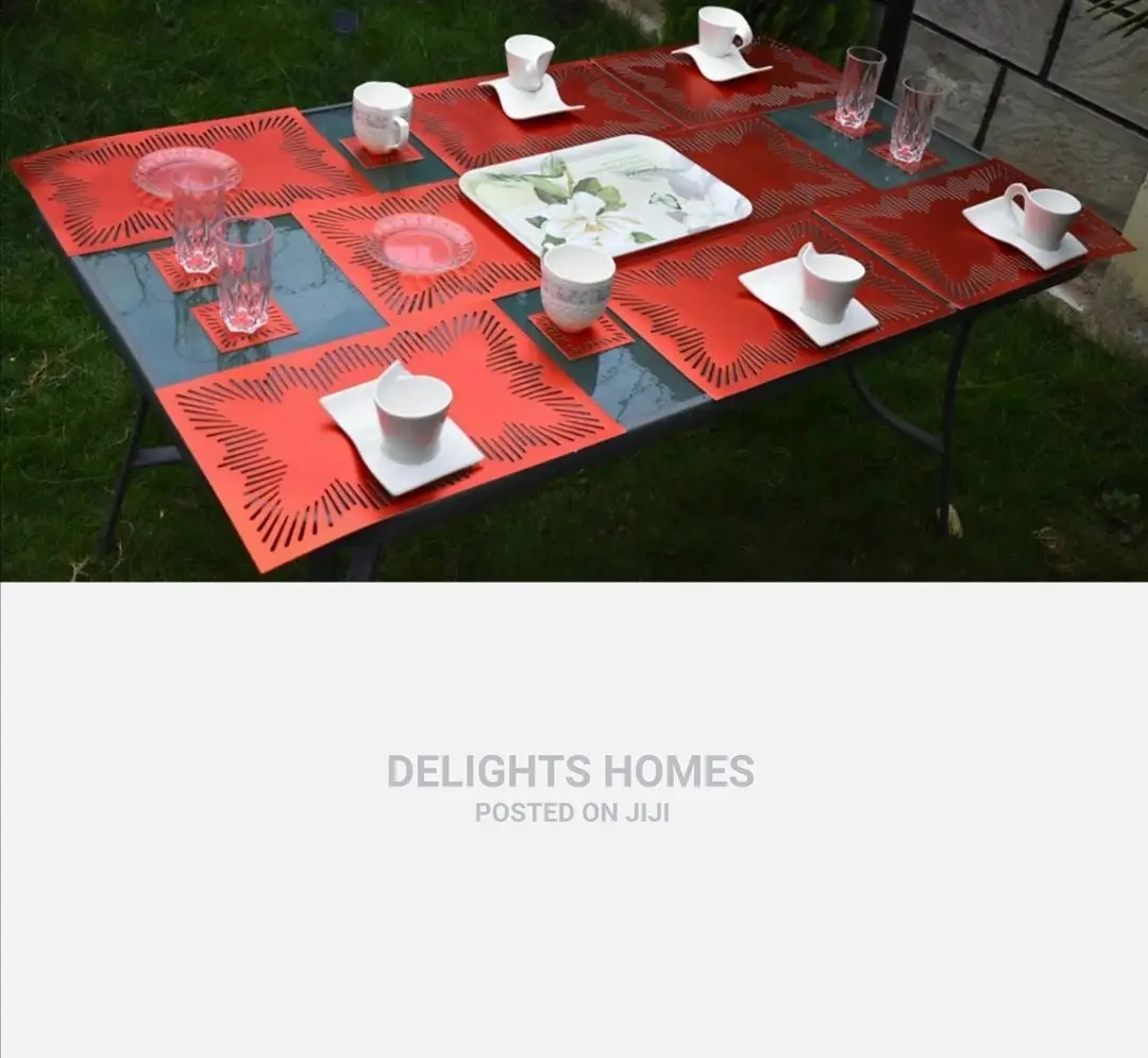 13pcs Non Woven Tablemats Set