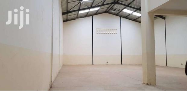 Warehouse To Let - thumbnail 4