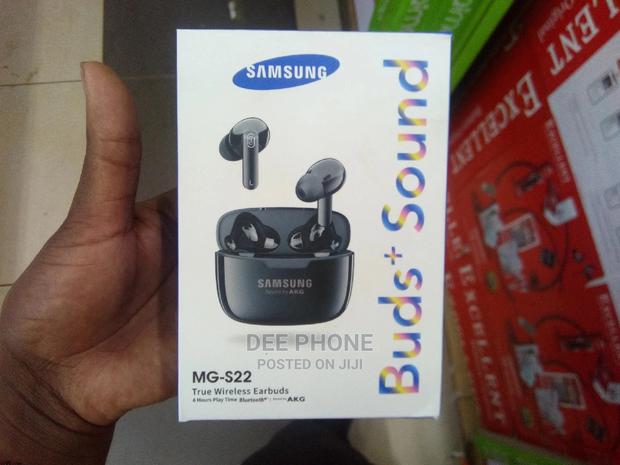 Samsung Buds + Earbuds - main view