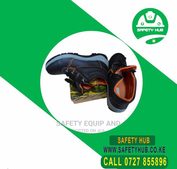 Top Quality Rocklander Safety Footwear - main view
