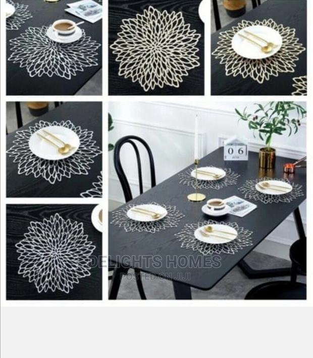 Classy Non ~ Woven Tablemats