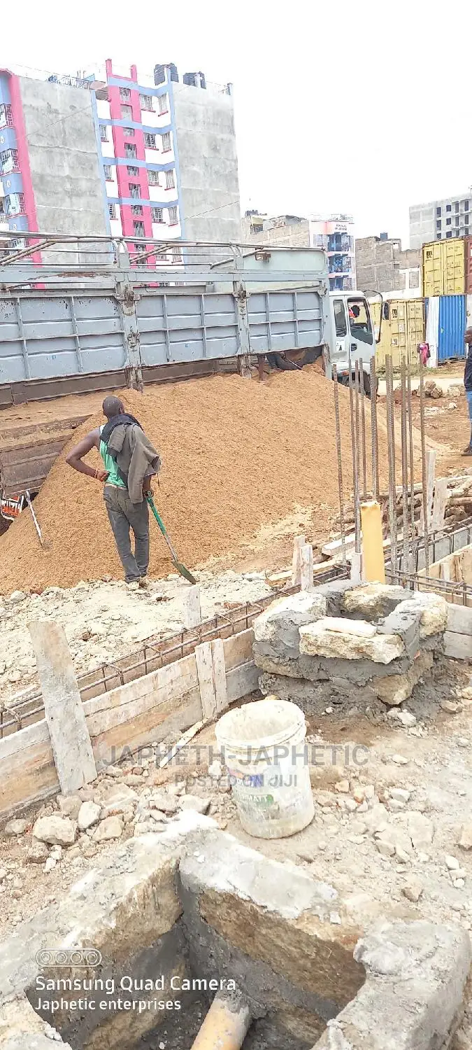 Riversand ~Kajiando,Kiamberee N Ukambani
