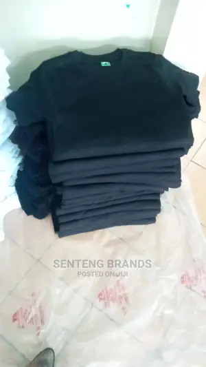 100% Pure Cotton Plain Tshirts. Round Neck All Colours