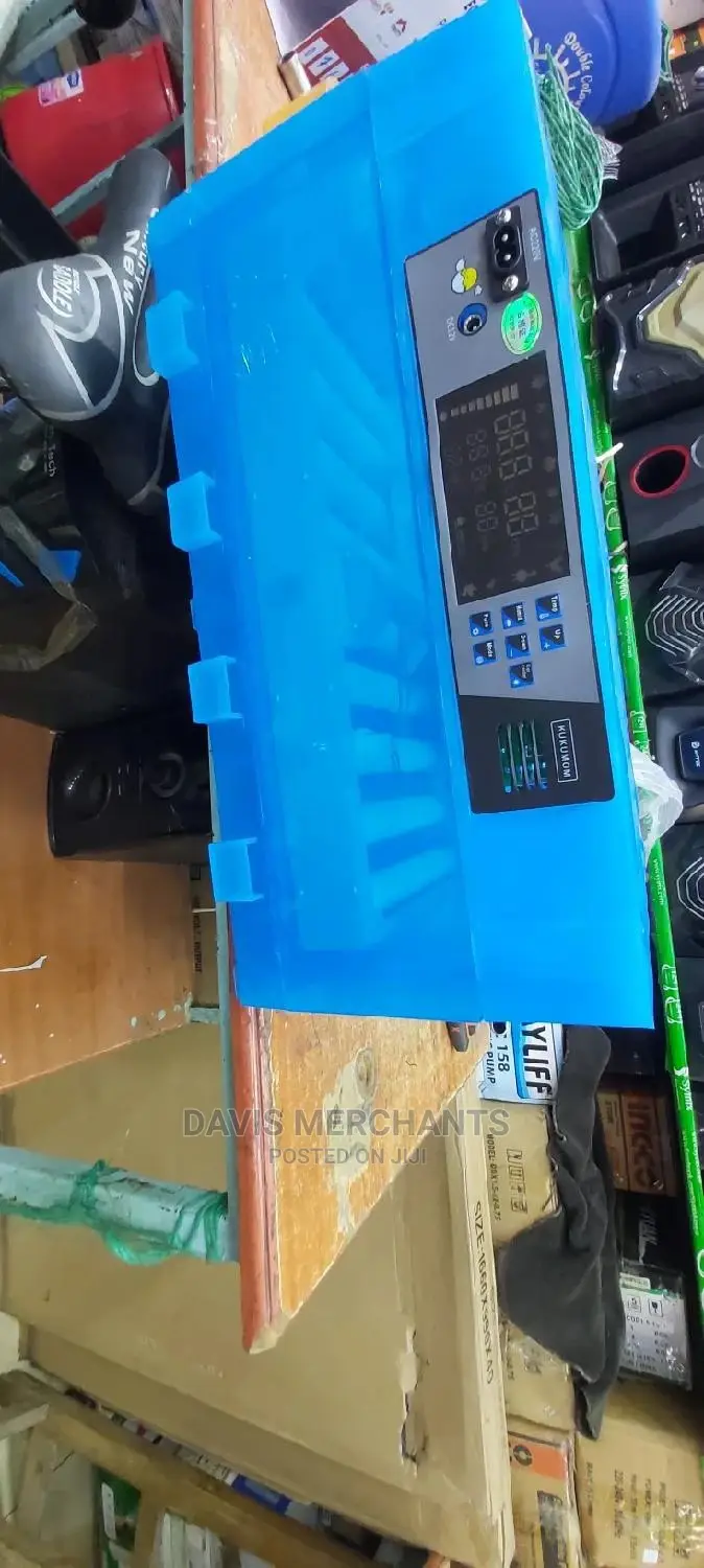 64 Eggs AC and DC Incubators