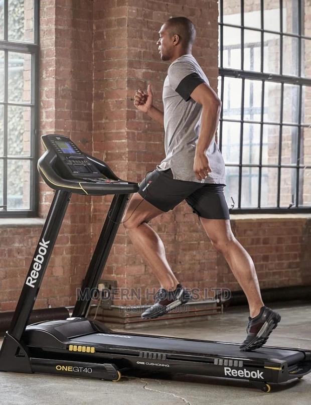 Reebok GT40 Treadmill - thumbnail 2