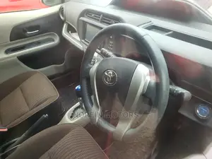 Toyota Aqua 2015 Orange
