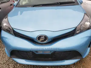 Toyota Vitz 2015 Blue