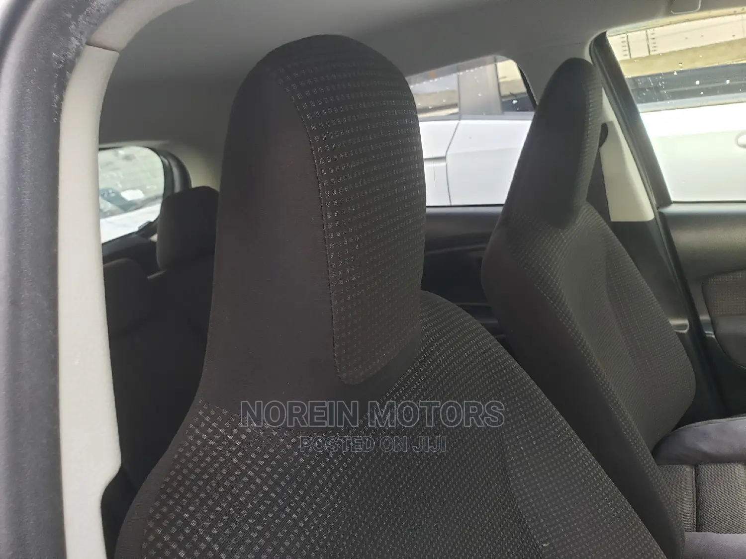 Toyota Vitz 2015 Gray