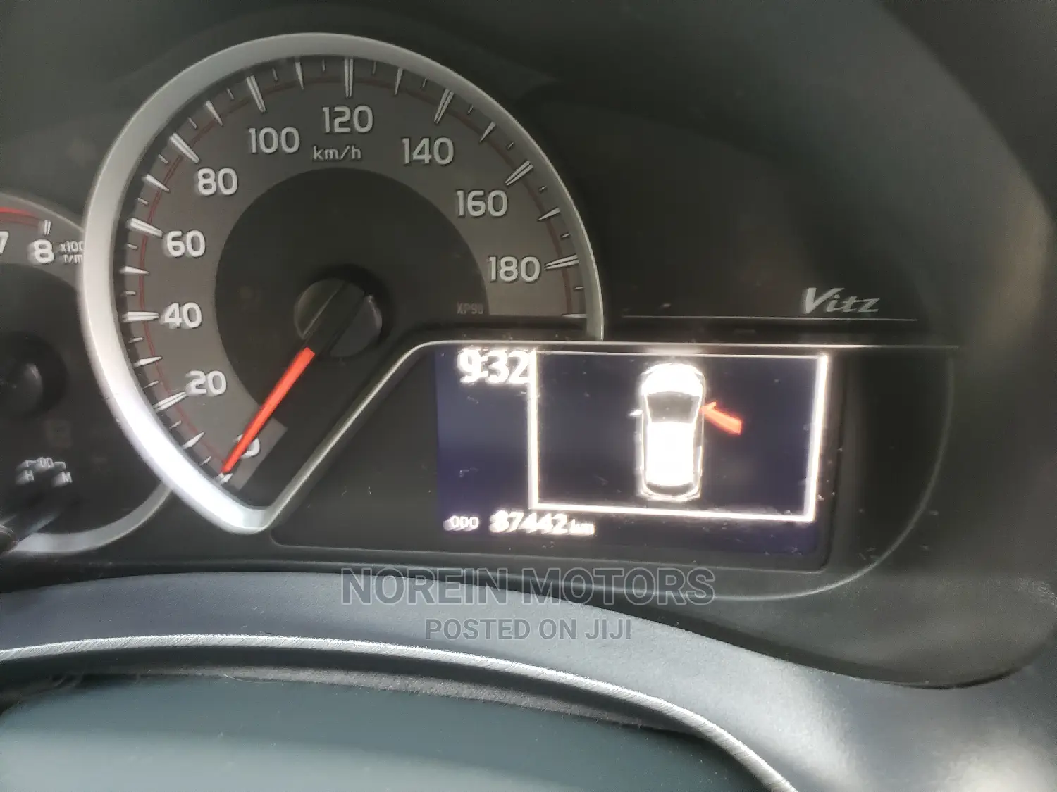 Toyota Vitz 2015 Gray