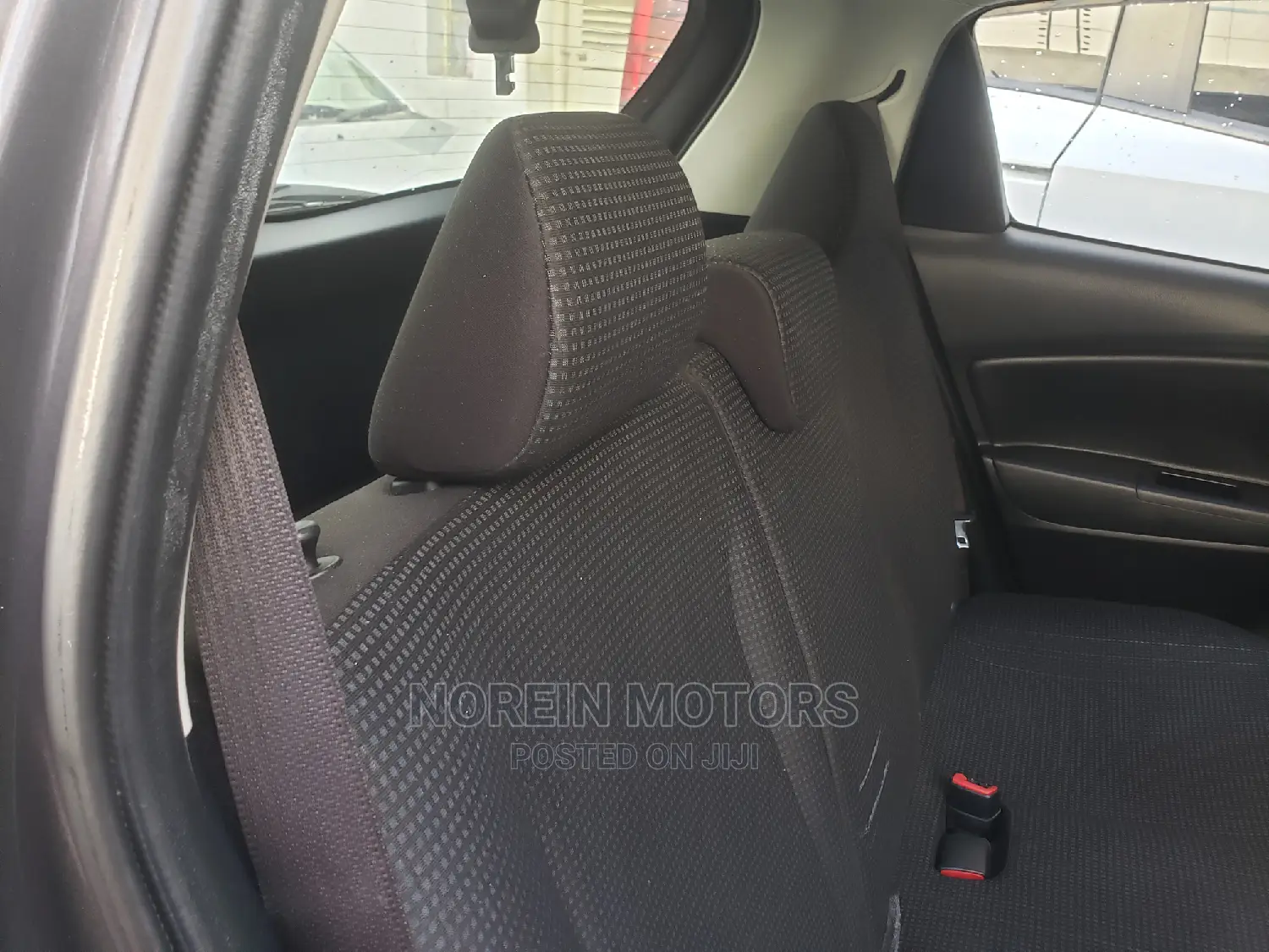 Toyota Vitz 2015 Gray