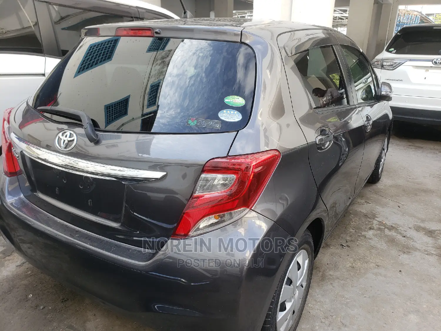 Toyota Vitz 2015 Gray
