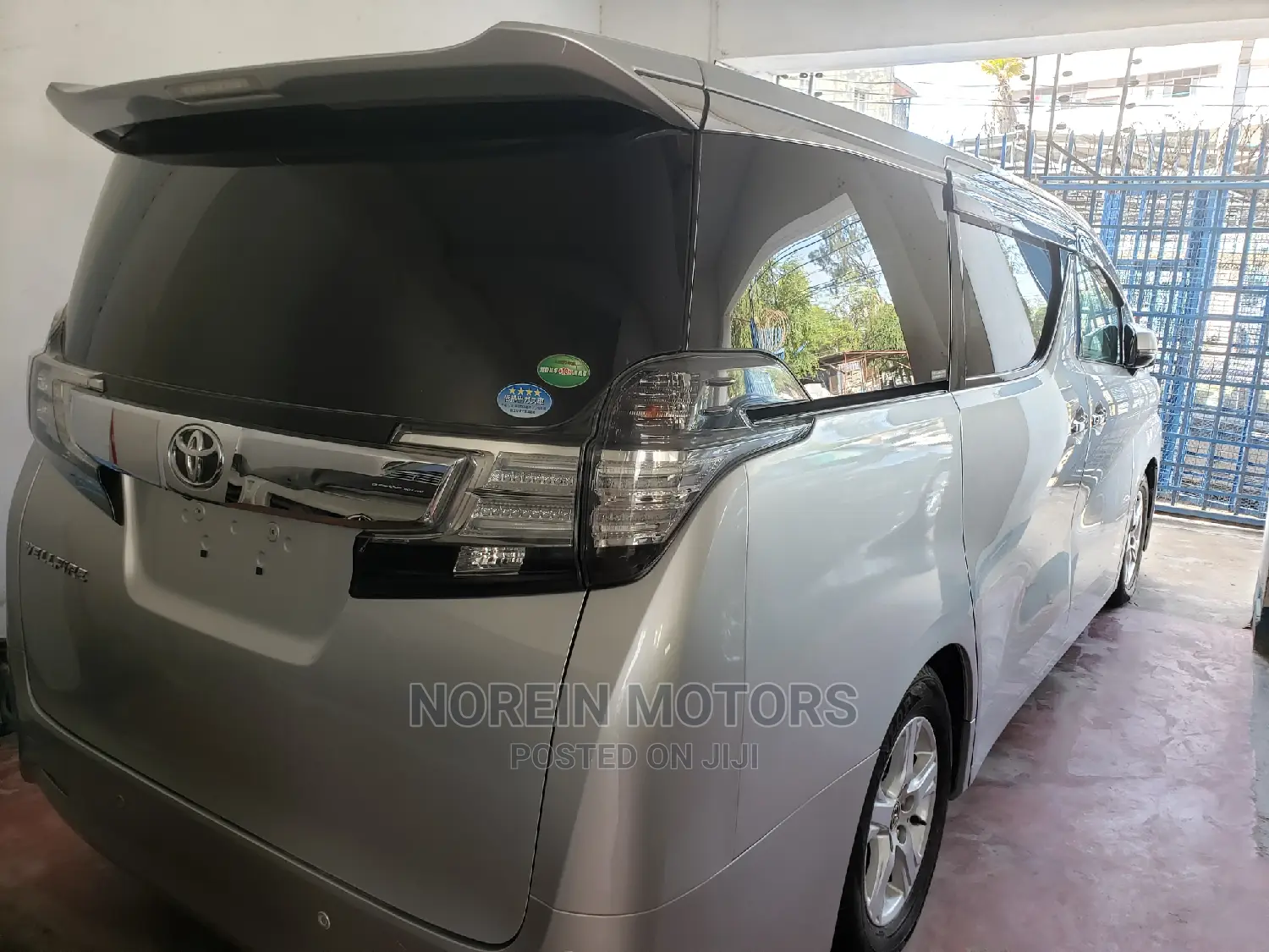Toyota Vellfire 2015 Silver
