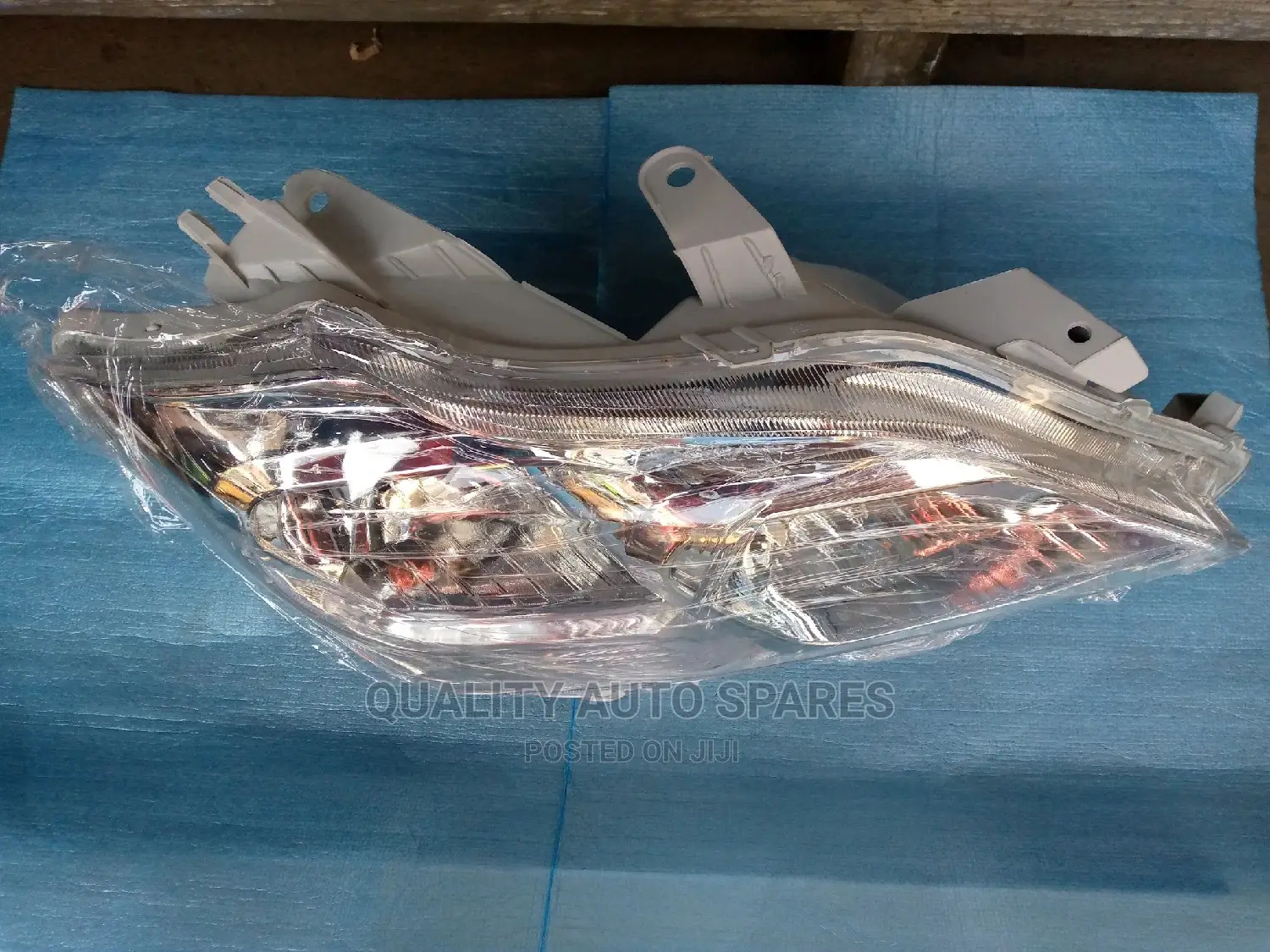 Headlight for Toyota Premio 260(Non Xenon)