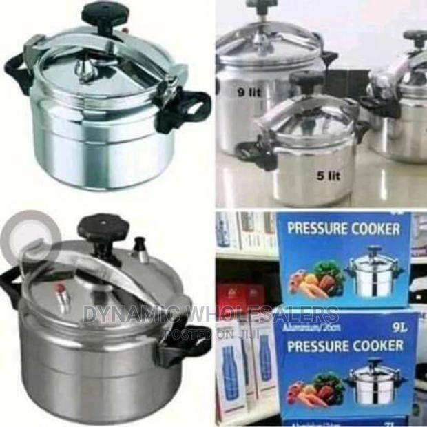 7 Litre 2 Handle Pressure Cooker