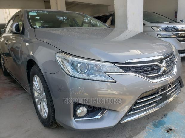 Toyota Mark X 2015 Silver - thumbnail 2