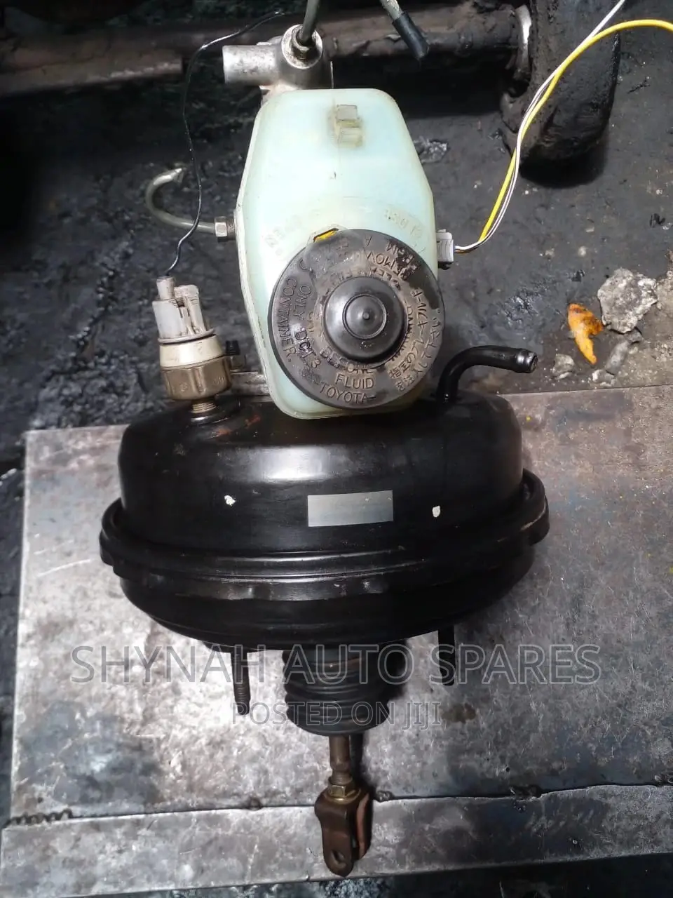 Brake Booster Prado 95