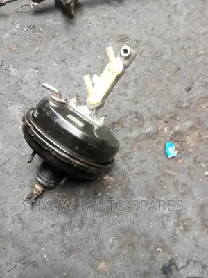 Brake Booster and Master Cylinder Toyota Ipsum