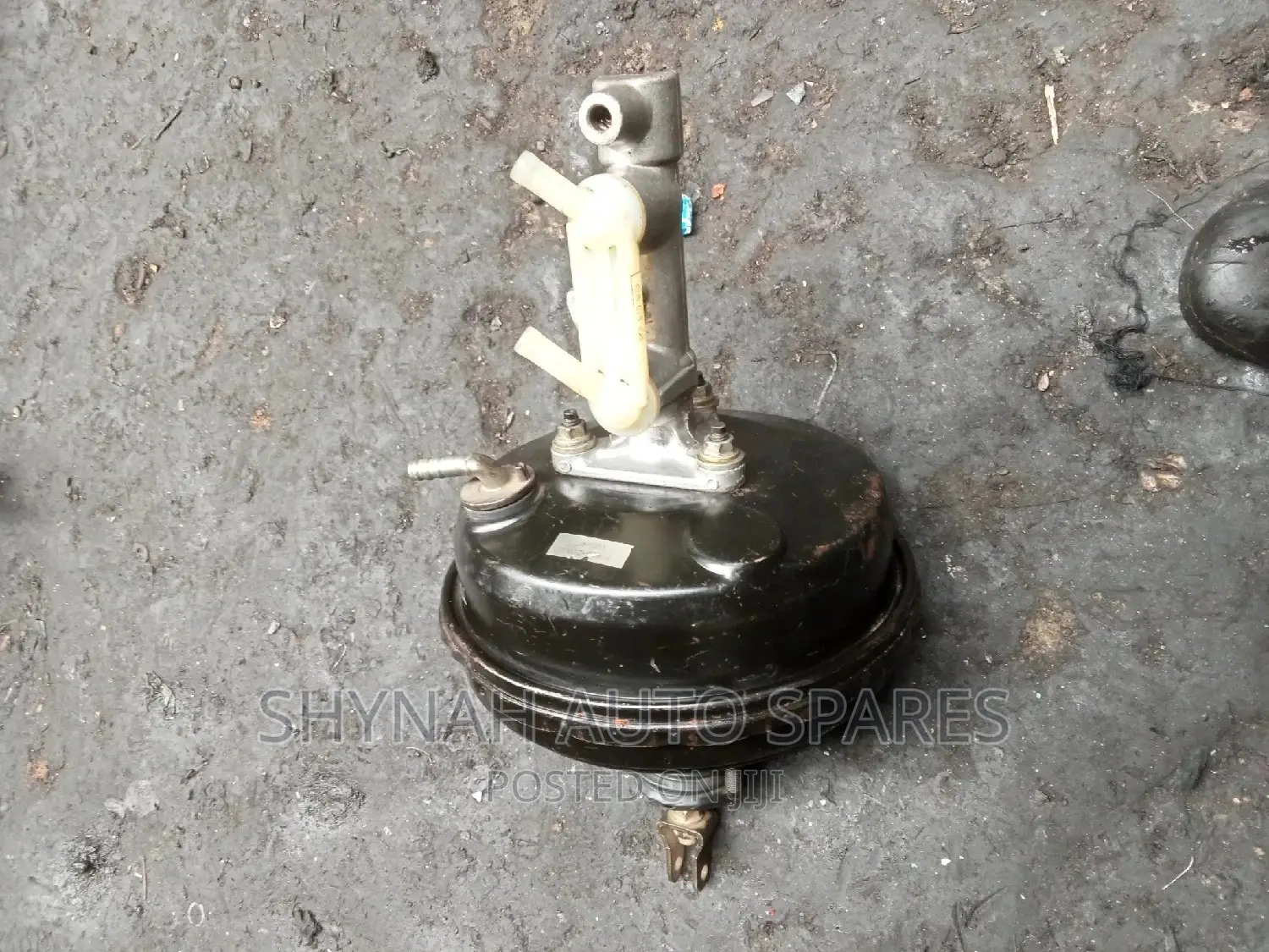 Brake Booster and Master Cylinder Toyota Ipsum