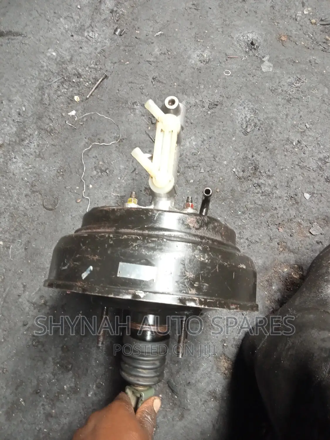 Brake Booster and Master Cylinder Toyota Ipsum