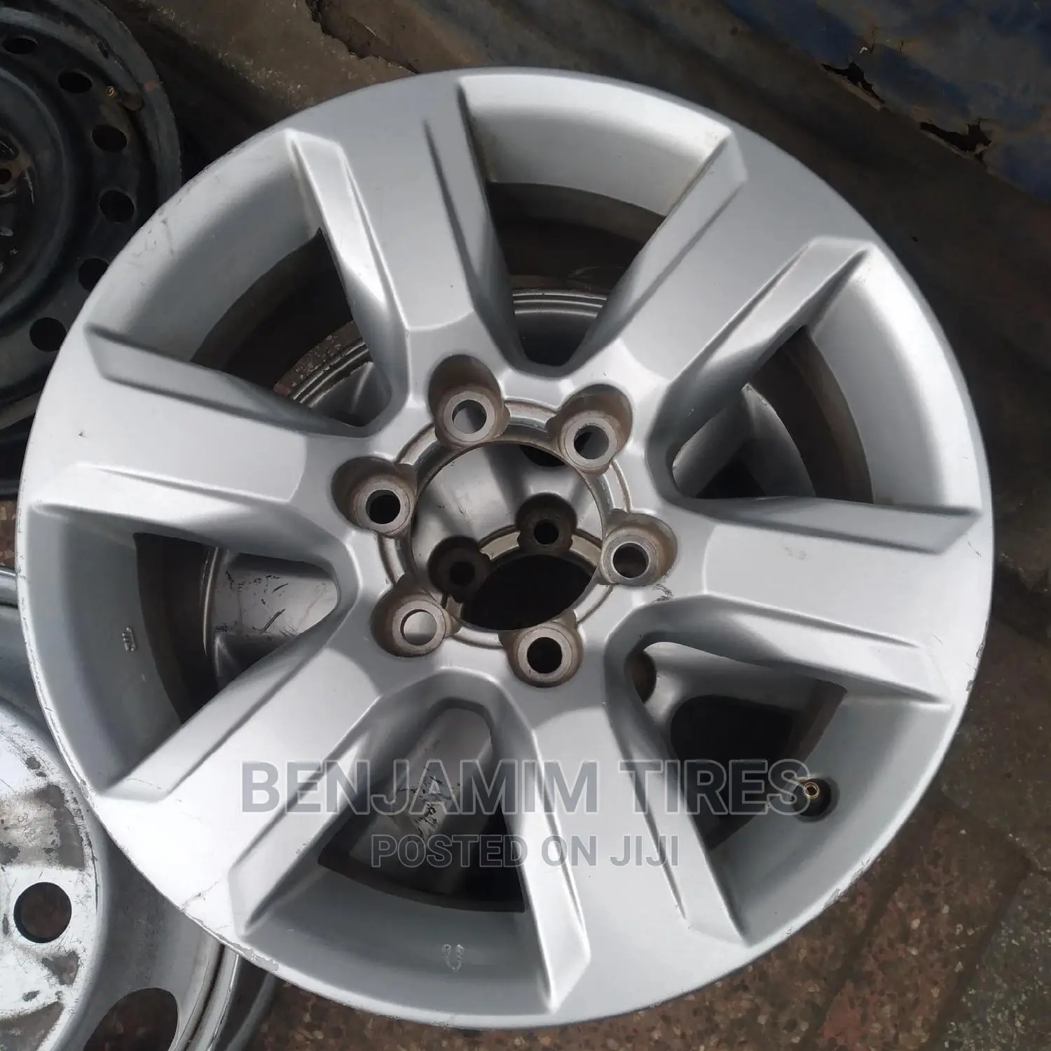 Original Rims Size 17 Inch for Prado Tx 150.