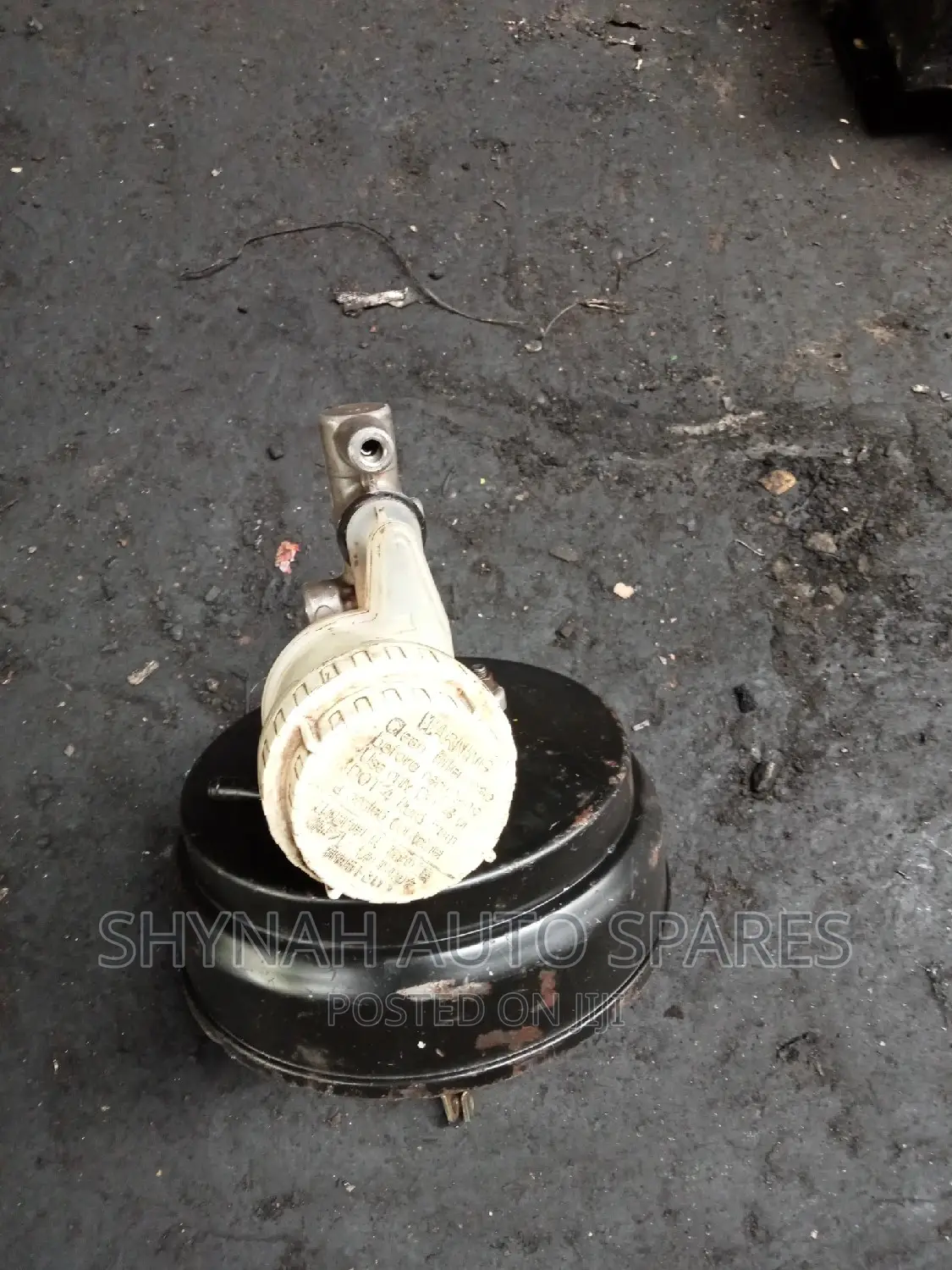 Brake Booster and Master Cylinder Mitsubishi L200