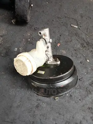 Brake Booster and Master Cylinder Mitsubishi L200