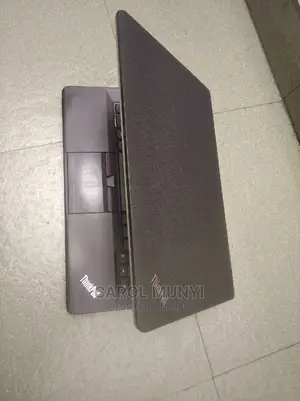 Laptop Lenovo 4GB Intel Core I3 SSD 320GB