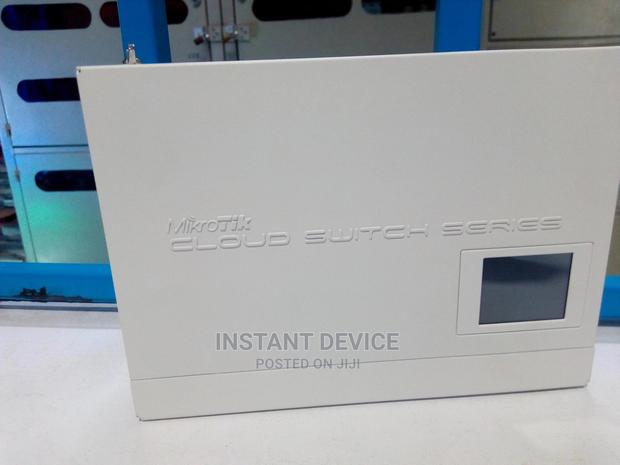 Mikrotik CRS212-1G-10S-1S+IN Smart Switch - thumbnail 4