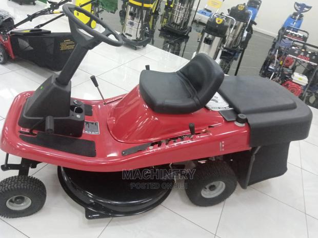 30" Ride on Lawn Mower Machine - main view