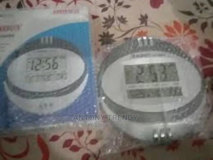 One Pckadio 3806N Digital Wall and Table Clock