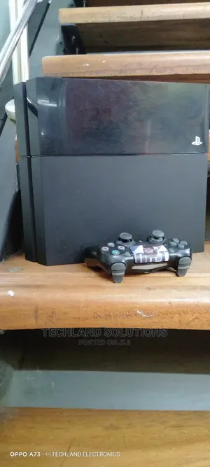 SONY Playstation 4.