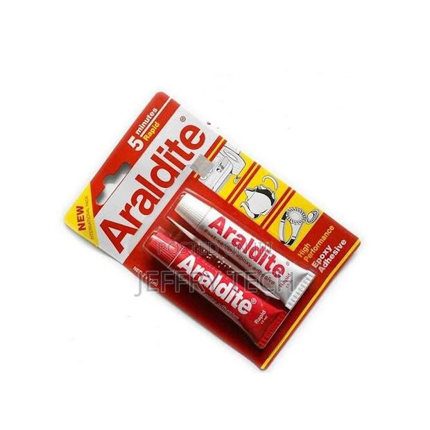 Araldite Glue Epoxy Adhesive Bonding Agent Clear - main view