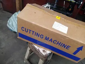 Freehand Commercial Straight Fabric Cutting Machine.