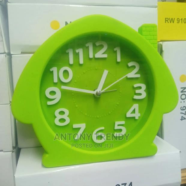 Green Circular Alarm Clocks Vintage. - thumbnail 3
